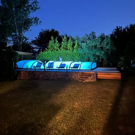 Hyggeligt Med Pool Og Sauna