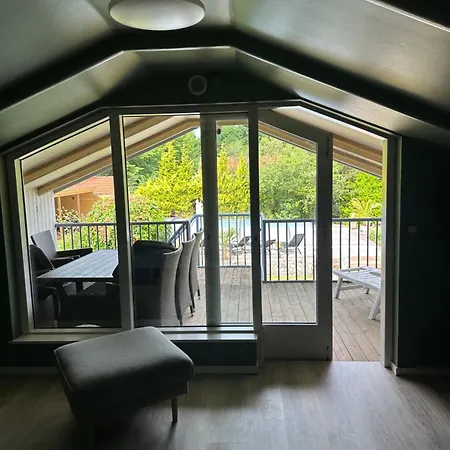 Villa Hyggeligt Med Pool Og Sauna