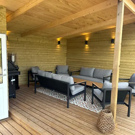 Hyggeligt Med Pool Og Sauna * Vejby
