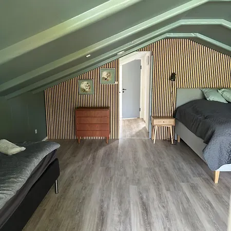 Villa Hyggeligt Med Pool Og Sauna Vejby